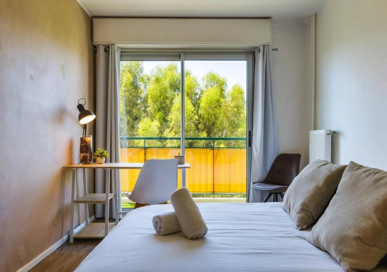 Appart 2 Ch Vue Mer & Montagne, Terrasse, Parking Antibes France