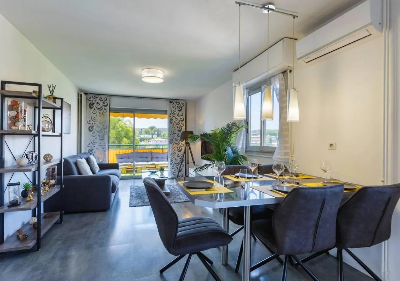 Appart 2 Ch Vue Mer & Montagne, Terrasse, Parking Antibes 0*,